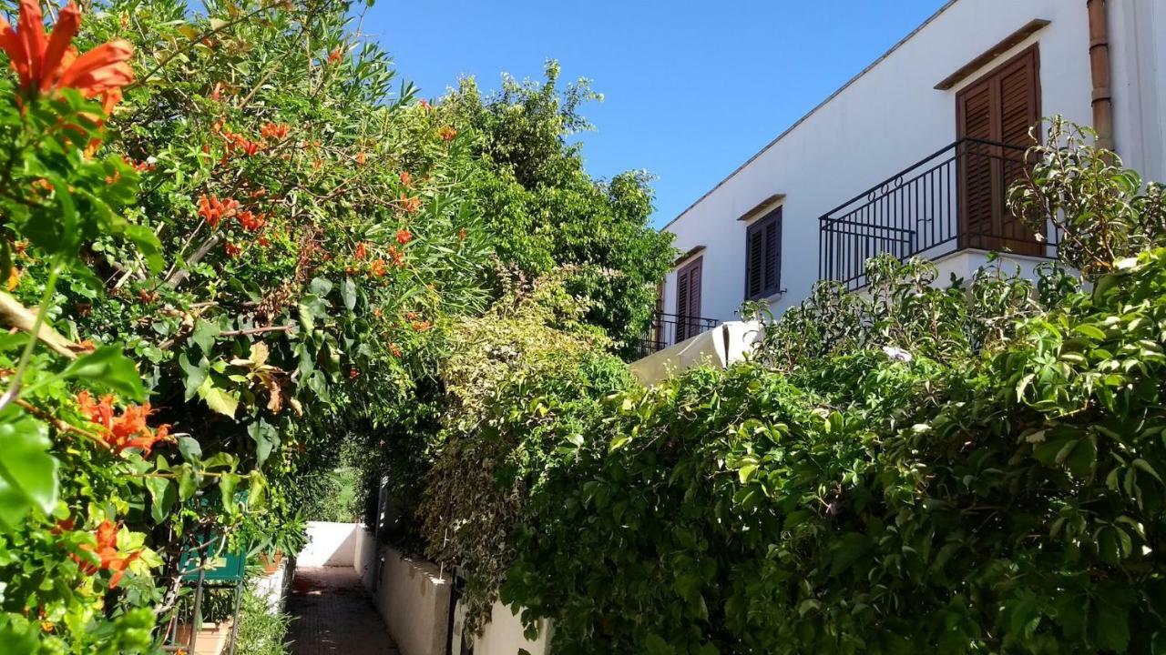 Villetta Con Giardino Mandarino Macari Extérieur photo